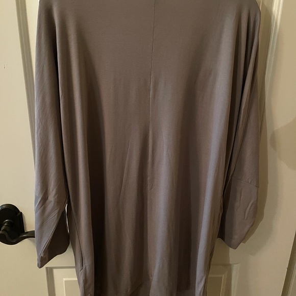 Zippered Taupe Tunic Size 1X - Picture 2 of 2